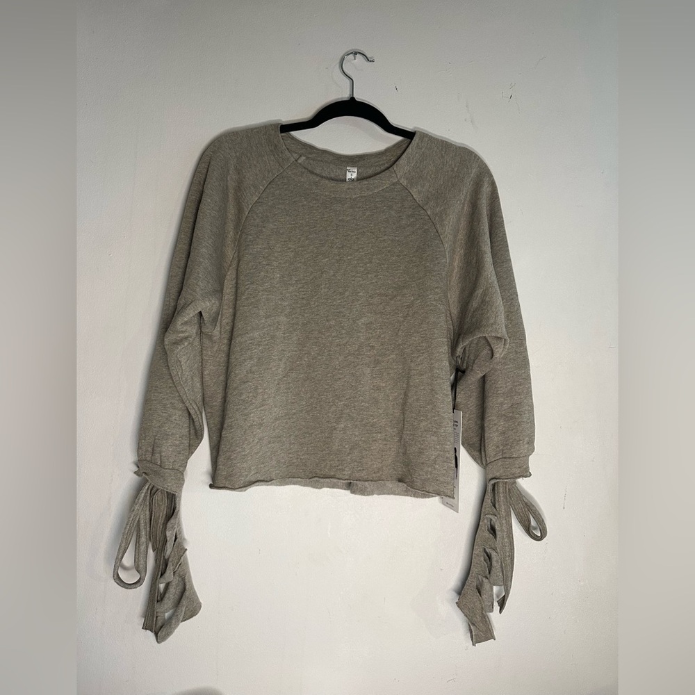 Alo women’s sweatshirt